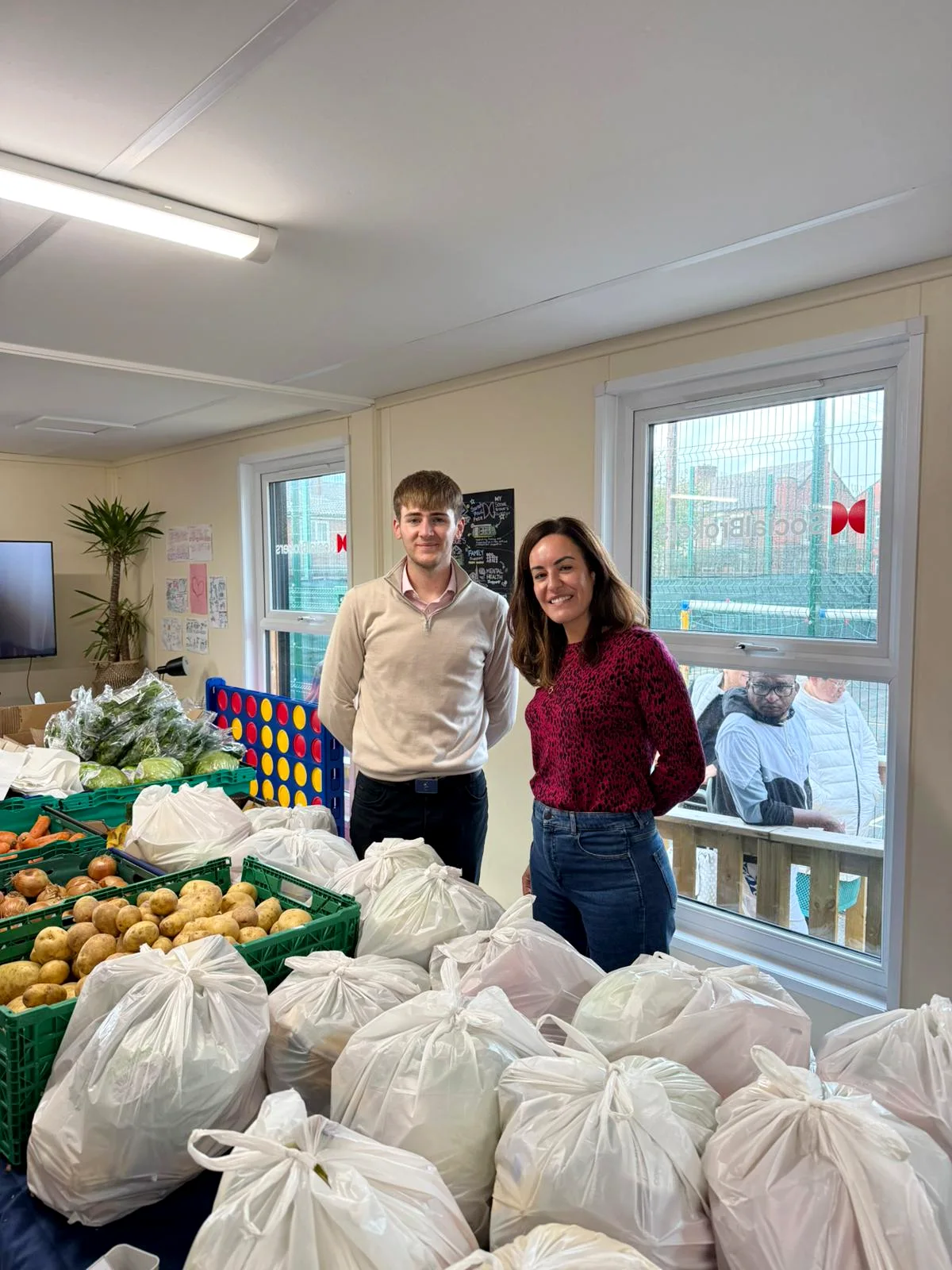 Volunteering social brokers